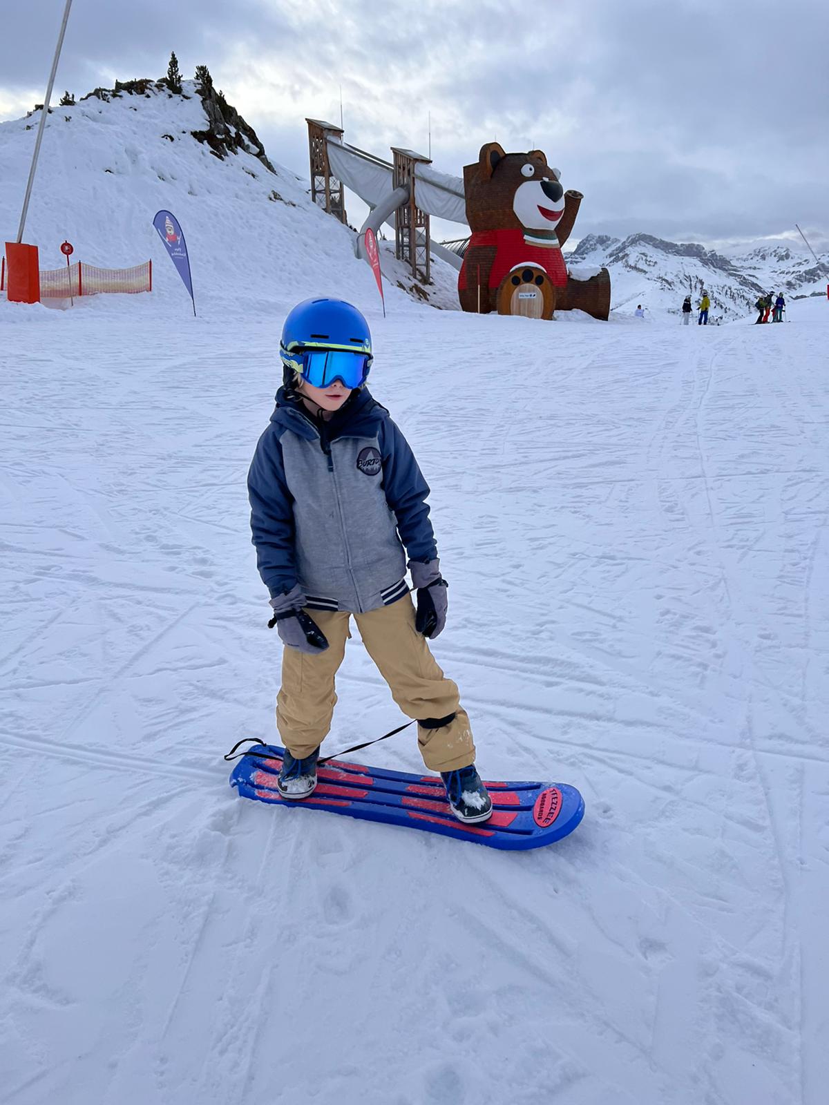Snowboarden lernen für Kinder – sicher starten mit dem TEEZZEE Noboard